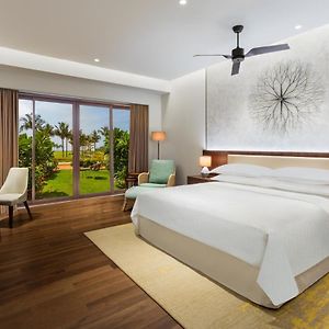 Sea View Garden King Bedded Room Complimentary HiTea by the Beach